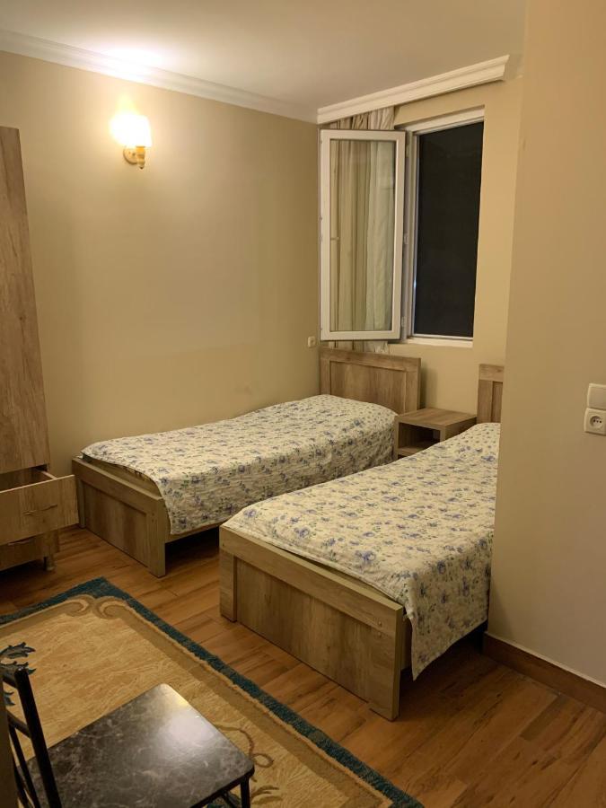 Tamari Hotel Уреки Екстериор снимка